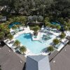 Отель Stunning 12bd Sleeps 25 w Pool Close to Disney Veranda Palms 4405, фото 26