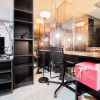 Отель Simply Look Studio Room At 11St Floor Paramount Skyline Apartment, фото 10
