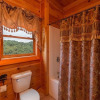 Отель Splash Country 4 Bedrooms 4 Bathrooms Cabin, фото 2