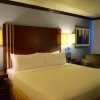 Отель Holiday Inn Express & Suites San Antonio NW near SeaWorld, фото 29
