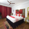 Отель OYO 12527 Hotel Oak Valley, фото 17