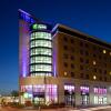 Отель Holiday Inn Express London - Newbury Park, фото 1