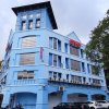 Отель OYO 43963 T Signature Hotel в Петалинге Джайя