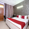 Отель OYO 10463 Hotel Paras, фото 15