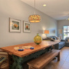 Отель Family Tides Beach House 4 Bedrooms 3 Bathrooms Home, фото 10
