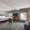 Отель Hampton Inn & Suites by Hilton Kelowna Airport, фото 23