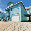 Отель LP19 Well Appointed Beach House, Boardwalk, Glimpse of Ocean from Deck, фото 24