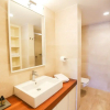 Отель Private Garden Oasis in 4-bed Flat, With Hotel Perks, фото 9