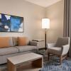 Отель Candlewood Suites Springfield North, an IHG Hotel, фото 6