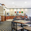 Отель Comfort Suites Jefferson City, фото 26