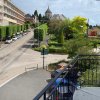 Отель Au c ur de Lisieux 83 m2 et vue sur la Basilique, фото 1