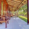 Отель OYO Life 91201 Larasati Homestay Pantai Klayar, фото 13