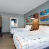 Отель La Quinta Inn & Suites by Wyndham Ft. Myers-Sanibel Gateway, фото 7