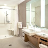 Отель SpringHill Suites by Marriott Boston Logan Airport Revere Beach, фото 7