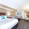 Отель Hawthorn Suites by Wyndham St Clairsville, фото 14