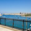 Отель Beautiful, Seafront high end APT in PRIME Location by 360 Estates, фото 12