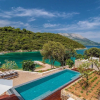 Отель Beachfront Villa Feodora Grande, фото 20