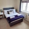 Отель Lakeside Dakota 3bed house 2bath parking M27 J5 Southampton Airport sleeps 6, фото 4