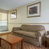 Отель Quality Inn & Suites Hanes Mall, фото 14