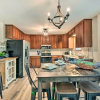 Отель Beautiful Clarkesville Home ~ 8 Mi to Helen!, фото 9