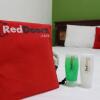 Отель RedDoorz near Lotte Mart Maguwo, фото 1