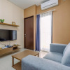 Отель Comfort Designed 2Br At Transpark Cibubur Apartment, фото 3