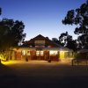 Отель Outback Pioneer Hotel, фото 8