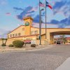 Отель La Quinta Inn by Wyndham El Paso Cielo Vista, фото 17