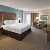 Отель DoubleTree by Hilton Hotel & Conference Centre Regina, фото 37