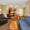 Отель Candlewood Suites Aurora-Naperville, an IHG Hotel, фото 14
