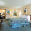 Отель Days Inn by Wyndham Fontana / Rialto, фото 3