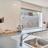 Отель Sunny Three Bedroom Pakuranga Delight, фото 17