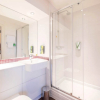 Отель Premier Inn Stoke/Trentham Gardens, фото 6