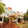 Отель OYO Premium Brihadeeswara Temple Thanjavur, фото 20