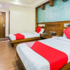 Отель OYO 46221 Hotel Shiv Dev International, фото 12