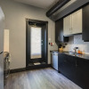 Отель Applewood Suites - West Queen West Loft, фото 6