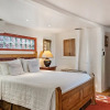 Отель Amor - Historic Adobe in the Heart of The Railyard and Downtown Santa Fe, Hot Tub, фото 20