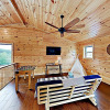 Отель Smoky Mountain Basecamp: 2 Luxe S W/ Hot Tubs 7 Bedroom Cabin, фото 23