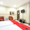 Отель RedDoorz near RS Cikini, фото 4