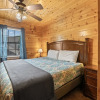Отель Panoramic View 6 Bedroom Cabin by RedAwning, фото 4