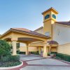 Отель La Quinta Inn & Suites by Wyndham Dallas - Addison Galleria, фото 15