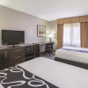 Отель La Quinta Inn & Suites Erie, фото 3