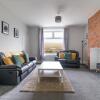 Отель East House - Inviting 3 Bed Stakeford, фото 9