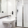 Отель Ibis budget London Heathrow Central, фото 9