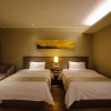 Отель Home Inn Plus (Dalian Development Zone Jinma Road Wanda Plaza), фото 4
