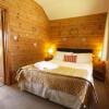 Отель Kinnaird Woodland Lodges, фото 5