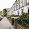 Отель 2 BED Flat in Swiss Cottage, фото 1