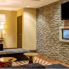 Отель Global Luxury Suites at Whetstone Way, фото 2