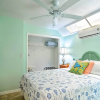 Отель 'driftwood Beach Cottage' - Walk to Clearwater Bch, фото 6