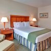 Отель Holiday Inn Express & Suites Rancho Cucamonga, an IHG Hotel, фото 5